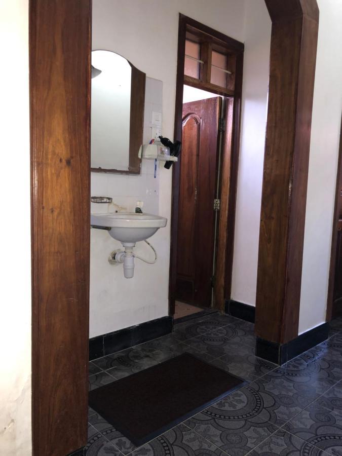 Апартаменты Jambo Hideaway Дар-эс-Саламе Экстерьер фото